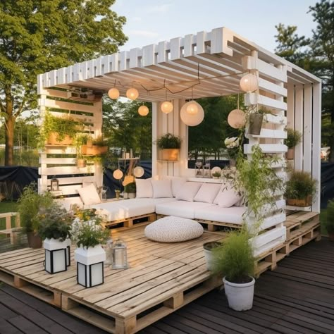 Pallet Gazebo Ideas, Palette Outdoor Furniture, Wooden Garden Gazebo, Garden Lighting Diy, Diy Gazebo, Pallet Patio, Pergola Lighting, Garden Canopy, Cottage Garden Design