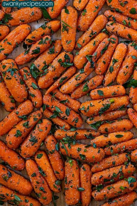 Perfect sheet pan oven-roasted Crack Carrots {The BEST Roasted Carrots}. A must make quick and easy vegetable recipe to serve with your next meal. Fit with outrageous flavor and a secret ingredient, these savory roasted carrots will become your newest weeknight dinner obsession. A Perfectly tender side dish to serve with a Honey Baked Ham and Mashed Potatoes for Easter. Crinkle Carrot Recipes, Italian Carrots, Carrots In Oven, Ranch Seasoning Recipes, Cherry Fluff, Chocolate Snowballs, Oven Roasted Carrots, Pecan Snowballs, Baby Carrot Recipes