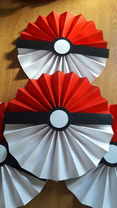 Pokemon Party Decorations, Pikachu Party, Birthday Pokemon, Pokémon Birthday Party, Pokemon Themed Party, Pokémon Birthday, Pokémon Party, Pokemon Diy, Pokemon Craft