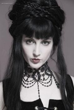 Bridal Hair style, updo Goth Updo, Shampoo For Wavy Hair, Goth Hairstyles, Vampire Ball, Bridal Hair Down, Bridal Party Hair, Gothic Hairstyles, Victorian Hairstyles, Goth Hair