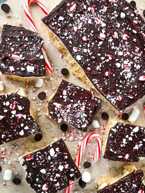 A simple Christmas dessert, Peppermint Bark Rice Krispie Treats are flavored with peppermint and layered with white and milk chocolate. A fun and festive winter sweet. #peppermintbark #christmasrecipes Peppermint Bark Rice Krispie Treats, Chocolate Peppermint Rice Krispie Treats, Christmas Rice Krispie Treats, Rice Krispie Treats Christmas, Peppermint Treats, Rice Cereal Treats, Chocolate Rice Krispie Treats, Peppermint Recipes, Broma Bakery