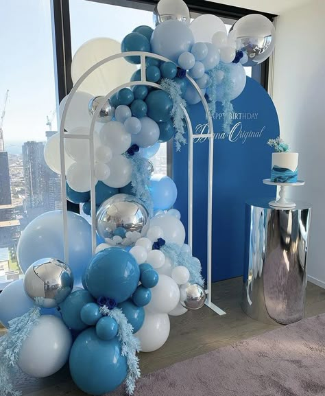 Blue Birthday Theme, Blue And White Balloons, 15th Birthday Decorations, Deco Ballon, 18th Birthday Decorations, Blue Confetti, Balloons Decoration, Birthday Party Theme Decorations, Birthday Balloon Decorations