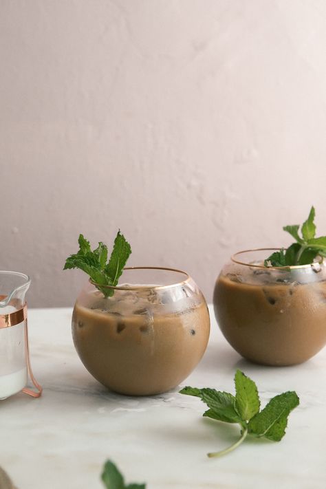 mint vanilla iced coffee Vanilla Iced Coffee Recipe, Gevalia Coffee, Swedish Coffee, Swedish Heritage, Mint Coffee, Vanilla Iced Coffee, Coffee Snacks, Coffee Brand, Ice Coffee Recipe