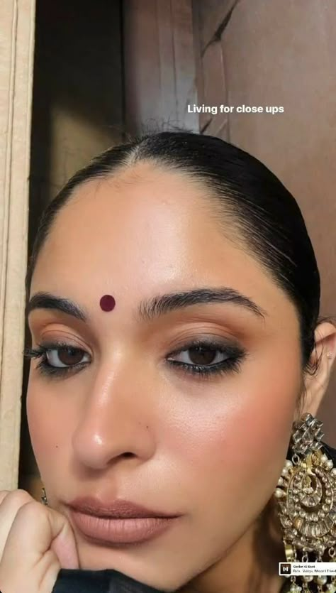 Indian Makeup Looks, Subtle Makeup, Dope Makeup, Indian Makeup, Asian Eye Makeup, Dark Makeup, Soft Makeup, Makeup Looks Tutorial, Makeup Makeover