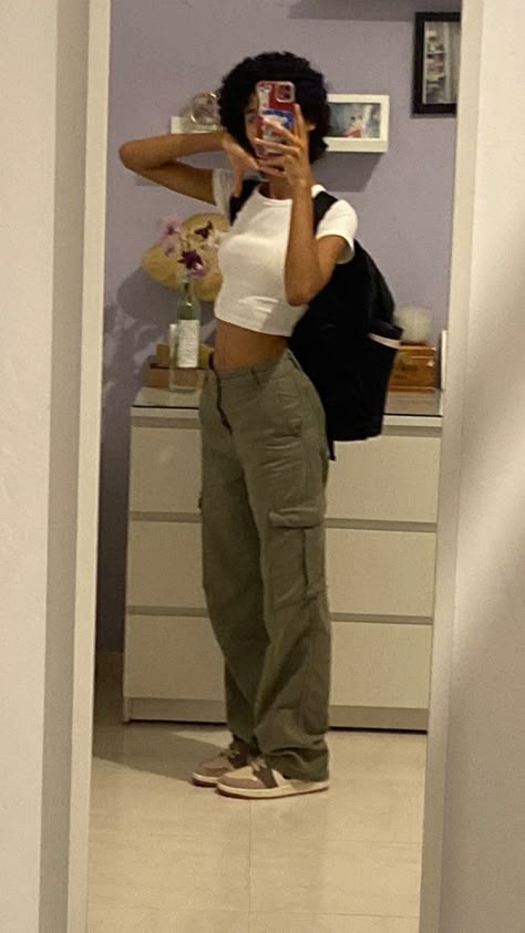 Cargo pants Uo Cargo Pants Outfit, Cargo Pants Picture, Green Cargos Summer Outfit, Cute Outfits To Wear With Cargo Pants, Army Green Cargo Pants Outfit Aesthetic, Outfit Ideas For Green Cargo Pants, Cargo Pants Fitted, Target Cargo Pants, Green Parachute Pants Outfits