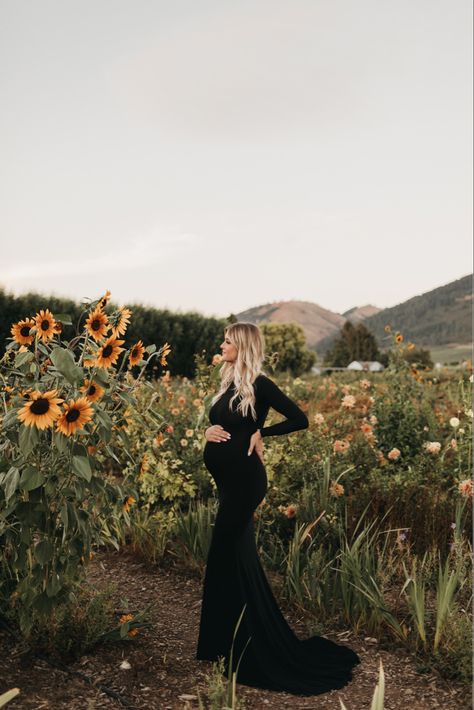 Black Maxi Dress Maternity Photos, Black Dress Fall Maternity Pictures, Maternity Pictures Black Dress With Husband, Winter Maternity Dresses For Photoshoot, Black Clothes Maternity Pictures, Maternity Pics Black Dress, Maternity Photos Long Dress, Maternity Shoot Black Dress Couple, Maternity Shoot Halloween