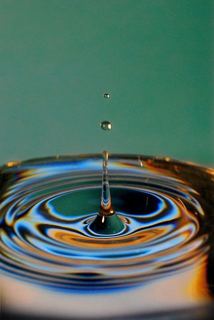 Studio Water droplet by Daniel-Williams, via Flickr Studio Water Photography, Water Droplet Photography, Reflective Surfaces Photography, Water Surface Photography, Water Drop Aesthetic, Water Droplet Painting, Water Droplets Art, Images Pop Art, Water Dripping