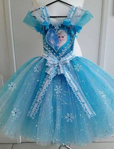 Frozen Birthday Outfit, Frozen Themed Birthday Cake, Frozen Birthday Party Decorations, Elsa Birthday Party, Frozen Party Decorations, Frozen Bday Party, Disney Frozen Birthday Party, Frozen Birthday Theme, Tule Rok