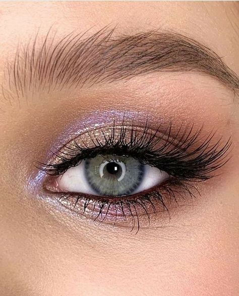 Evening Eye Makeup, Beginners Eye Makeup, Eye Makeup Pictures, Smink Inspiration, Beautiful Eye Makeup, Makijaż Smokey Eye, Makeup Eye Looks, Blue Eyeshadow, Eye Makeup Art