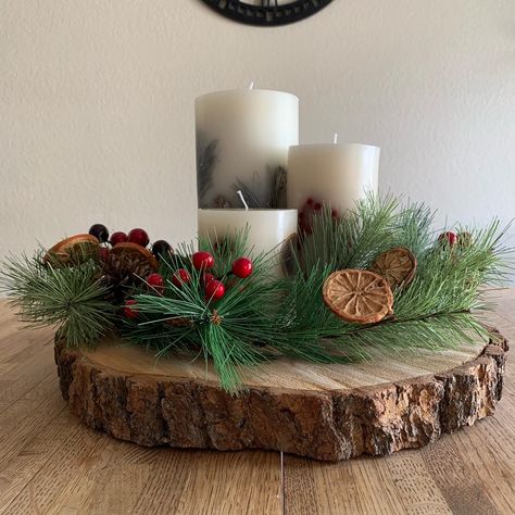 #diy #christmas #centerpieces #yule #yulelog Yule Logs Centerpiece, Diy Yule Log Centerpiece, Wood Centerpieces Christmas, Wood Slice Christmas Centerpiece, Yule Table Decorations, Yule Log Diy, Yule Centerpiece, Christmas Logs Decorations, Yule Decorations Diy