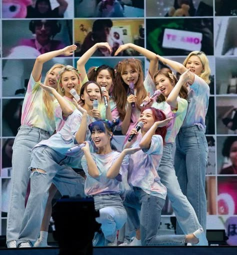 Twice Group, Best Gg, Twice Kpop, Sana Jihyo, Momo Sana, One In A Million, Kpop Groups, Kpop Girls, Girl Group