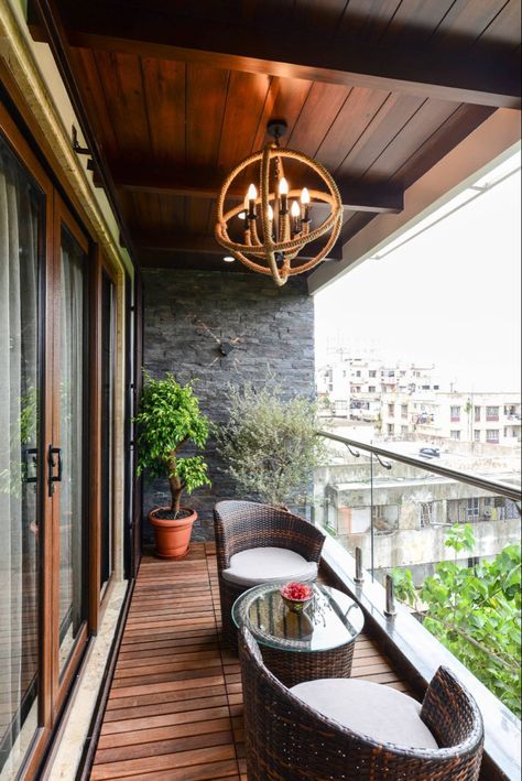 Modern Balcony Design, Balcon Mic, Balcony Designs, Balkon Decor, Balcony Design Ideas, Modern Balcony, Balcony Lighting, Balcony Railing Design, Small Balcony Garden