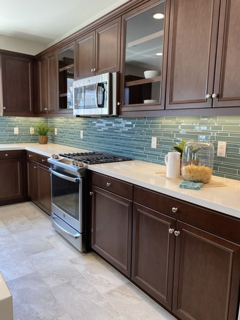 Aqua Backsplash, Kitchen With Dark Brown Cabinets, Dark Brown Kitchen Cabinets, Dark Brown Kitchen, Dark Brown Cabinets Kitchen, White Kitchen Countertops, Backsplash Kitchen Dark Cabinets, Dark Brown Cabinets, Kitchen Dark