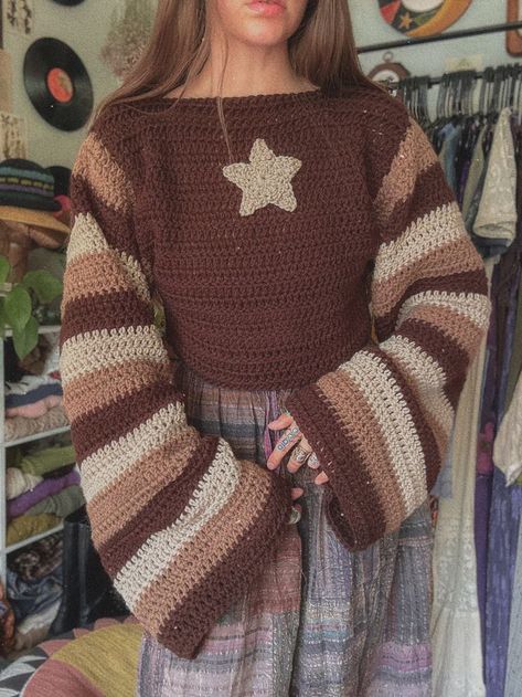 Crochet Star Sweater, Hippie Sweater, Sweater Star, Crop Top Design, Sweater Tutorial, Crochet Sweater Design, Crochet Star, Sweater Striped, Estilo Hippie