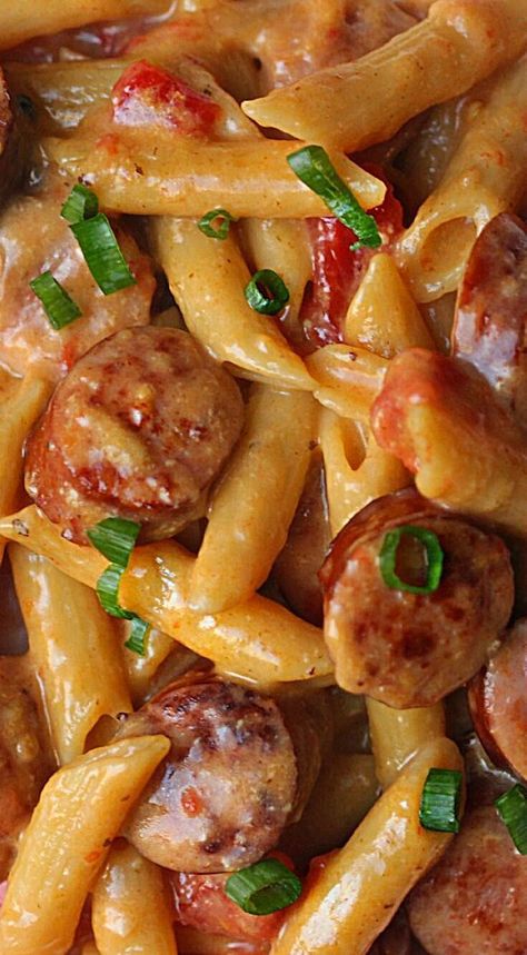 Cheesy Smoked Sausage Pasta, Smoked Sausage Recipes Pasta, Garlic Gravy, Pasta Sausage, Smoked Sausage Pasta, Rustic Chicken, Smoked Sausage Recipes, One Pan Pasta, Sausage Pasta Recipes