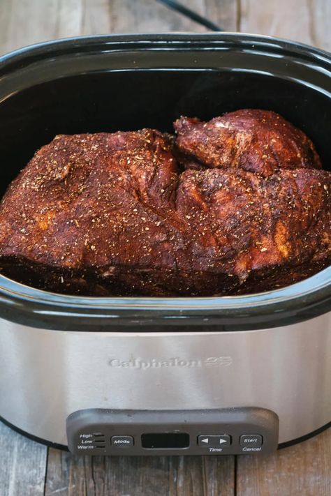 Dry Rub Pulled Pork, Best Slow Cooker Pulled Pork, Crockpot Pork Shoulder, Pulled Pork Salad, Pulled Pork Crock, Slow Cooker Pulled Pork Recipe, Pulled Pork Recipe Slow Cooker, Crockpot Pork Roast, Crock Pot Pulled Pork Recipe