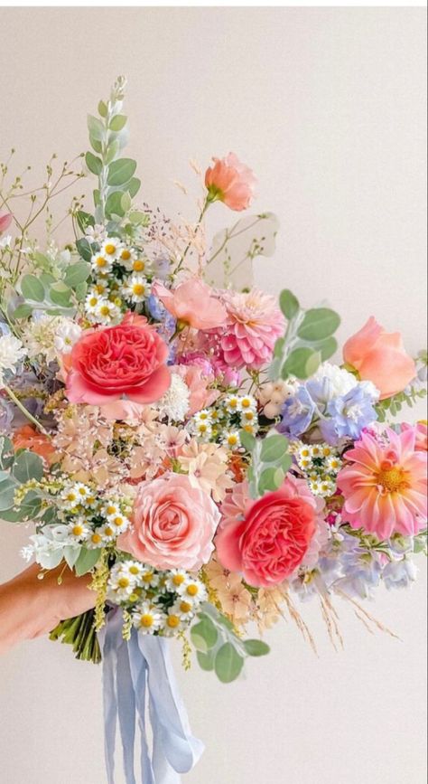 Spring Pastel Flower Arrangements, Summer Wedding Bouquets Romantic, Multicolor Bridal Bouquet, Multi Color Bridal Bouquet, Colorful Bride Bouquet, Multicoloured Bouquet, Wedding Decor Outside, Pink Marriage, Spring Wedding Centerpieces