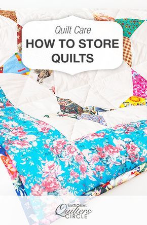 Folding Quilts, Quilting Storage, Backing Ideas, Quilting Math, Crafting Corner, Diy Sewing Tutorials, Quilt Rack, Quilt Tips, Sewing Circles