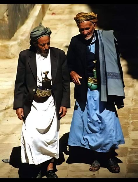 Yemeni Clothes Men, Yemeni Clothes, Desert Fashion, Clothes Men, Mens Clothes, Yemen, Kilt, Ethiopia, Art Project