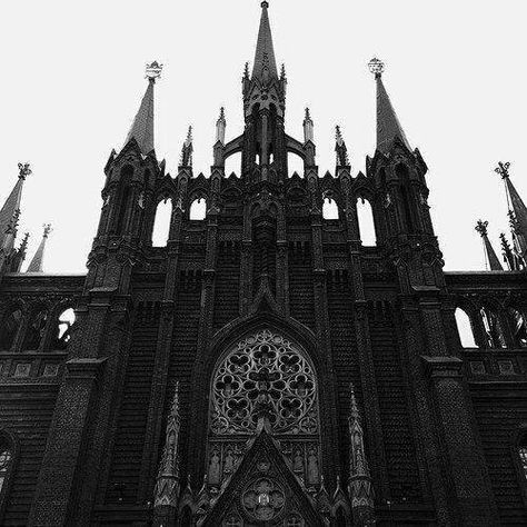 Photo Darkest Academia, Gothic Castle, Gothic Church, Nature Architecture, By Any Means Necessary, Ciel Phantomhive, Gothic Aesthetic, The Infernal Devices, Gothic Architecture