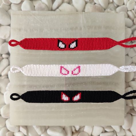 Spider Man Friendship Bracelet, Spiderman Bracelet, Floss Bracelets, Spiderman Peter Parker, Yarn Bracelets, Friendship Bracelet Patterns Easy, Knit Bracelet, Friendship Bracelets Designs, Diy Friendship Bracelets Patterns