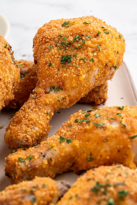 Bake Drumsticks Oven, Oven Baked Drumsticks Crispy, Chicken Drumsticks In The Oven, Crispy Baked Chicken Drumsticks, Drumstick Recipes Baked, Oven Baked Drumsticks, Chicken Drumstick Recipes Oven, Oven Baked Chicken Drumsticks, Oven Fried Chicken Legs