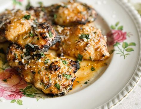 Easy Lemon Garlic Parmesan Chicken for Two Easy Lemon Garlic Parmesan Chicken, Garlic Parmesean Chicken, Turkey Beef Recipes, Lemon Garlic Parmesan Chicken, Chicken For Two, Lemon Garlic Chicken Thighs, Yogurt Marinated Chicken, Bourbon Chicken Recipe, Whole Chickens