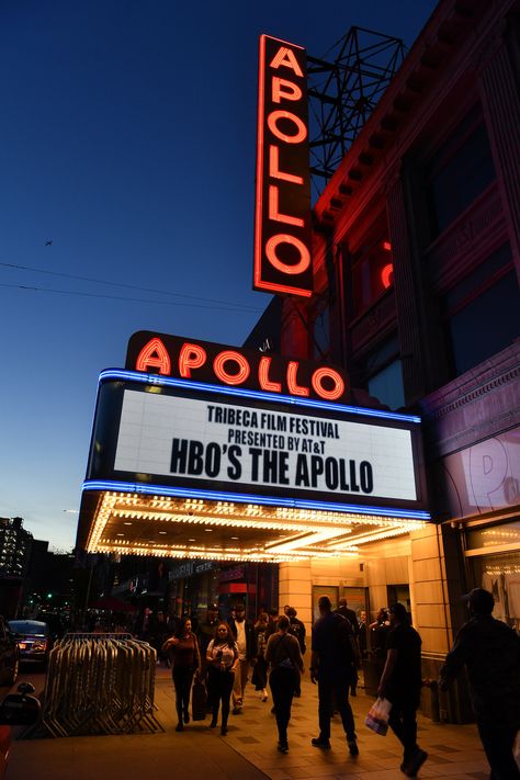 The Tribeca Film Festival Opens With "The Apollo"-Smokey Robinson, Angela Bassett, and Robert De Niro Attend - Vogue Ross Williams, Tavern On The Green, Festival Aesthetic, Smokey Robinson, Dave Chappelle, Angela Bassett, Tribeca Film Festival, Dapper Dan, Event Branding