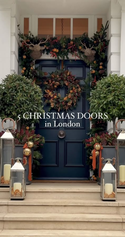 British Christmas Decorations, Christmas Foyer, Christmas Doors, British Christmas, Christmas Entry, Southern Christmas, Christmas Instagram, Happy December, Christmas Front Doors