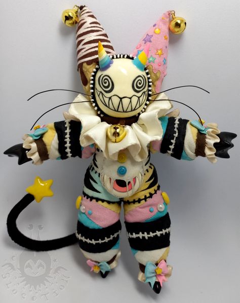 Creepy Stuffed Animals, Clown Core, Doll Plushies, Cute Clown, Fantasy Art Dolls, A Clown, Cute Stuffed Animals, 영감을 주는 캐릭터, Creepy Cute