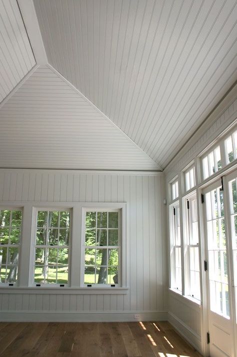 Modern Farmhouse Sunroom, Sunlight Room, Sunroom Inspiration, Farmhouse Sunroom, Sunroom Makeover, Four Seasons Room, Modern Doors, Shiplap Ceiling, Sunroom Decorating