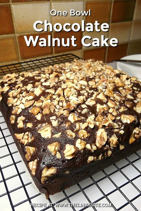 Easy Walnut Cake, Walnut Chocolate Cake, Walnut Cake Recipe Easy, Quick And Easy Cake Recipes, Chocolate Nut Cake, Chocolate Walnut Cake Recipe, Chocolate Walnut Cake, Nuts Cake, Walnut Cake Recipe