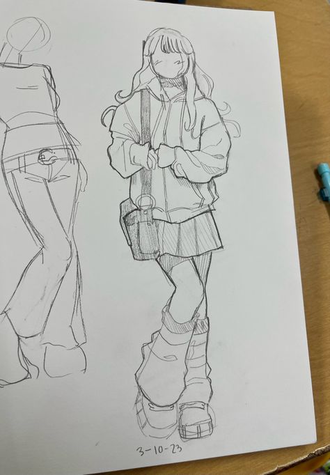 Sketch Oc Character Design, Drawing Aesthetic Outfits, Outfit Ideas For Sketches, Inspo Art Sketchbooks, Sketch Book Poses, Semi Realism Full Body Sketch, Fashion Outfit Sketches Art, Oversized Sweater Drawing Reference, Drawing Inspo Clothes