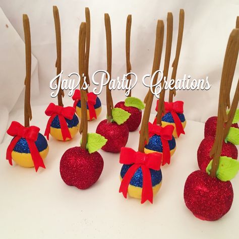 Snow White cake pops