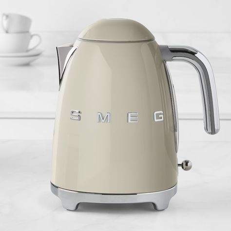 Smeg Electric Kettle 3D Logo, White | Williams Sonoma White Smeg Kettle, Smeg White, Smeg Kettle, Smeg Appliances, 1950s Decor, Electric Tea Kettle, Green Teas, Appliances Design, 1950s Retro