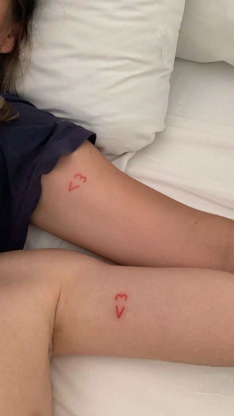 Aesthetic Tattoos For Couple, Minimalist Tattoo Couple Aesthetic, Subtle Love Tattoos, Aesthetic Couples Tattoos, Tattoos For Couples Aesthetic, Best Friends Minimalist Tattoo, Aesthetic Tattoos Matching, Triangle Heart Tattoo, Minimalist Red Tattoo Aesthetic