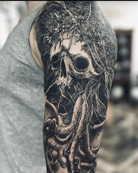 Inspo For Drawing, Horror Tattoos, Octopus Tattoo Design, Ink Therapy, Upper Arm Tattoos, Half Sleeve Tattoos, Metal Tattoo, Octopus Tattoo, Gothic Tattoo