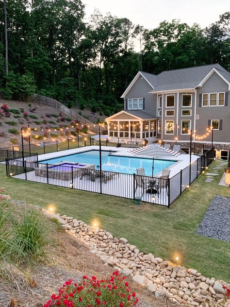 Inground Pool Landscaping, Living Pool, Dream Backyard Pool, Pools Backyard Inground, Dream Life House, Pool Backyard, Backyard Pool Landscaping, Inground Pool, Pools Backyard