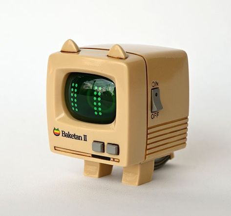 Cat Computer, Mini Objects, Robot Dog, Art Toys Design, Retro Gadgets, Toy Art, Vinyl Toys, Blender 3d, Cute Toys