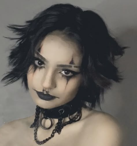 #clowncore #clowngirl #clownmakeup #emo #enby #goth #choker #septumpiercing #clown Goth Clowncore Outfit, Emo Punk Makeup, Cool Emo Makeup, Emo Clown Outfit, Goth Clown Makeup Halloween, Dark Clowncore Makeup, Goth Clowncore Fashion, Grunge Clown Makeup, Goth Clowncore Makeup