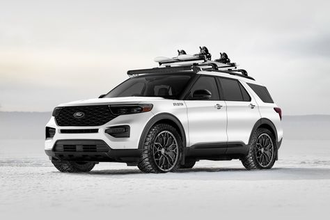 Ford Explorer Off Road, White Ford Explorer, New Ford Explorer, Black Chrome Wheels, 2020 Ford Explorer, Ford Explorer Limited, Car Display, Ford Suv, Small Suv