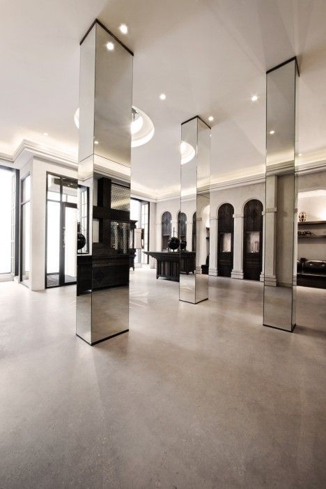 Shamballa Jewels, Copenhagen: Mirror Retail Design, Mirror Space Design, Mirror Column Design, Mirrored Column, Mirror Column, Column Design Interior, Mirror Pillar, Column Design Ideas, Interior Pillars