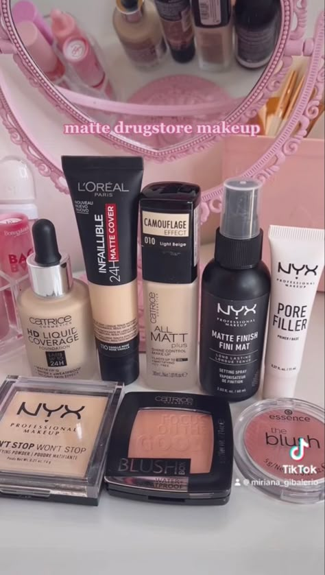 All Makeup Products List, Minimalist Makeup Bag, Nyx Products, Face Beat Makeup, Makeup Bag Essentials, Makeup Accesories, Maybelline Makeup, Smink Inspiration, Makeup Help