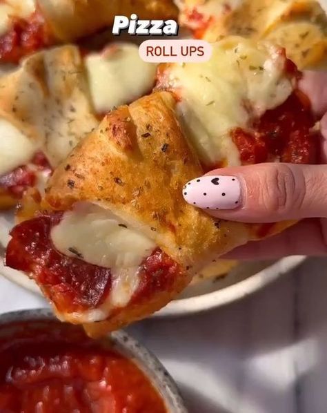 Foodie on Instagram: "1,2 or 3? Which recipe by @melissas_healthykitchen would you love to try? 1️⃣ Pizza roll-upsa roll ups 2️⃣ Baked Cheese Pepperoni Bites 🍕 3️⃣ Spider web pretzels🕷️🕸️ Recipes in the comments ⬇️ 🎥 by @melissas_healthykitchen • • • • • #foodblog #foodblogger #foodie #food #foodporn #foodphotography #foodstagram #instafood #foodlover #foodpics #yummy #loodgasm #delicious #foodiesofla #lafoodie #foodiesofinstagram #homemade #healthyfood #instagood #foodgram #tasty #foodl Pepperoni Bites, Pizza Roll Ups, Pizza Roll, Instagram Recipes, Tailgating Recipes, Baked Cheese, Tasty Recipes Videos, Pizza Recipes Homemade, Quick Recipes Snacks