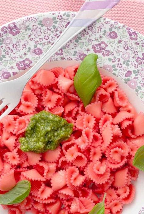 Barbie is the movie of the summer, and people can't seem to get enough pink. TikTok's viral Barbie pink pasta is a popular dish featuring beets for a pinkish hue. #pasta #barbiepasta #pinkpasta #viralpasta Pink Noodles, Barbie Dinner, Coquette Food, White Bean Dip Recipe, Pink Pasta, Edible Cookie Dough Recipe, Bean Dip Recipes, White Bean Dip, Pink Dishes