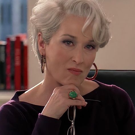 Meryl Streep Devil Wears Prada, Devil Wears Prada Miranda, Miranda Presley, Miranda Priestly, Devil Wears Prada, Ageless Style, Movie Posters Minimalist, Meryl Streep, The Devil