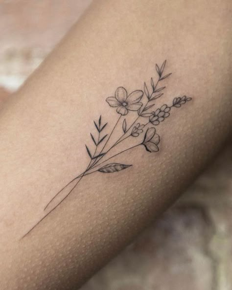 Bouquet Of Flowers Tattoo Wrist, Flowers With Color Tattoo, Inner Arm Flower Bouquet Tattoo, Floral And Butterfly Tattoo Design, Small Arm Flower Tattoos For Women, Wildflower Small Tattoo, Girly Simple Tattoos, Birth Flower Bunch Tattoo, Small Wildflower Bouquet Tattoo