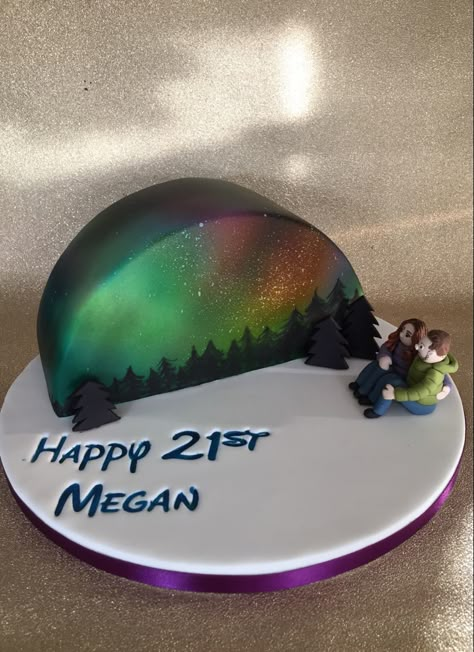 Northern lights, Aurora borealis, night sky cake Aurora Borealis Cake, Sky Theme Cake, Northern Lights Cake, Aurora Borealis Painting Acrylics, Night Sky Cake, Grogu Cake, Dirty Thirty Cake, Fairy Tale Birthday Party, 50th Bday Party Ideas