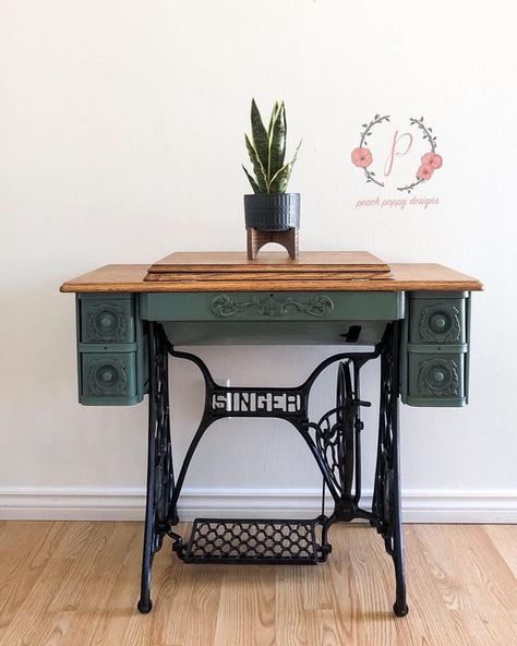 Diy Singer Sewing Table, Refinished Sewing Machine Table, Singer Sewing Machine Repurposed, Old Sewing Machine Table, Antique Sewing Machine Table, Sewing Table Repurpose, Singer Sewing Tables, Vintage Sewing Table, Singer Sewing Machine Table