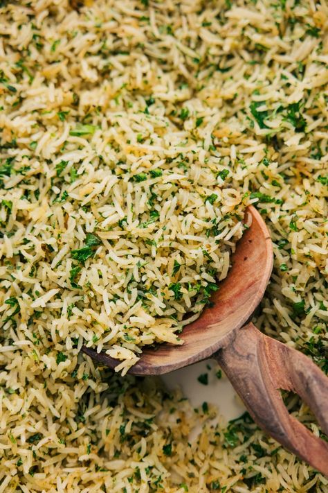 Herbed Rice Pilaf, Healthy Seasoned Rice, Garlic Herb Rice Recipe, Make Ahead Rice, Rice For Meal Prep, Rice Replacement, Feta Rice, Brown Sugar Roasted Carrots, Oven Rice